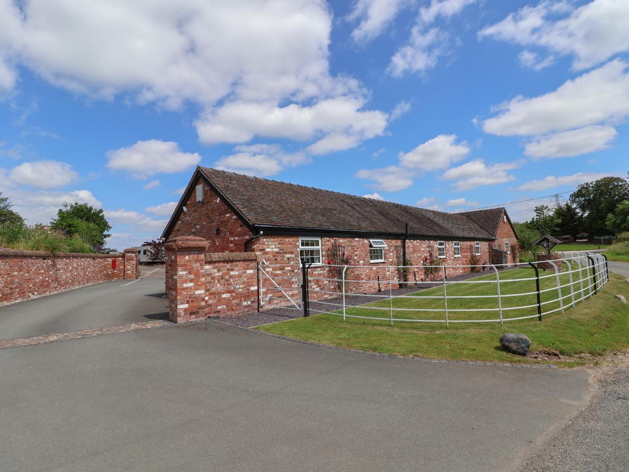 The Hay Barn Villa Chester Exterior photo